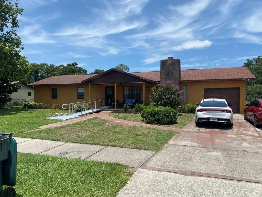 2105 SW 5th Street Ocala FL 34471