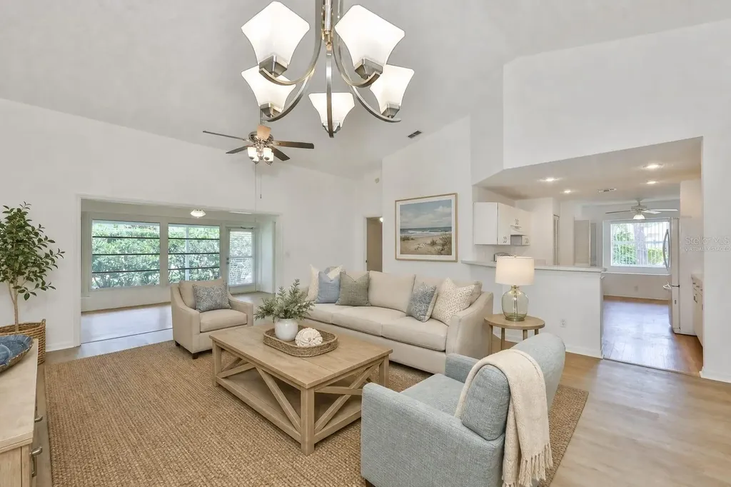 1001 Otter Mill Way Sun City Center FL 33573