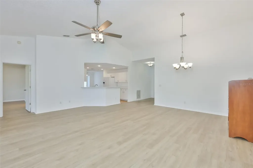 1001 Otter Mill Way Sun City Center FL 33573