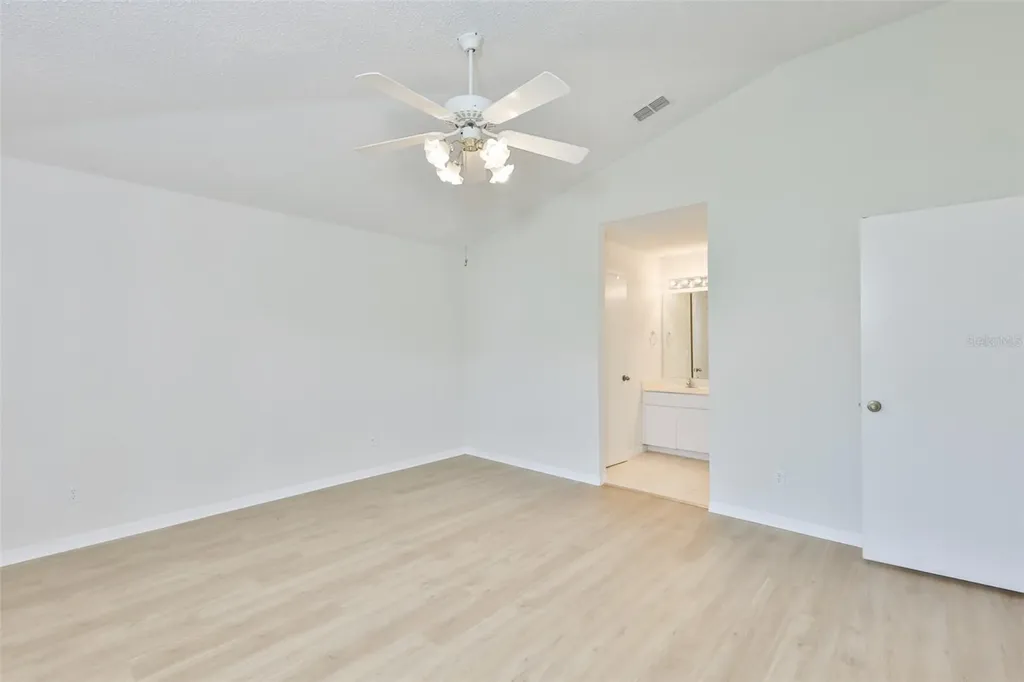 1001 Otter Mill Way Sun City Center FL 33573