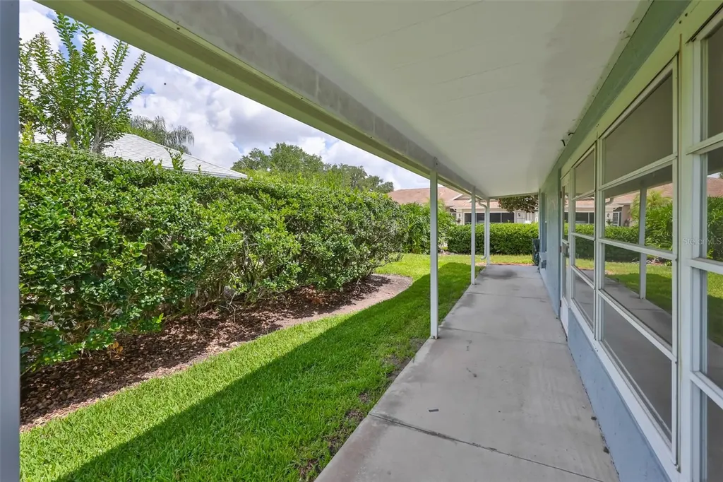 1001 Otter Mill Way Sun City Center FL 33573