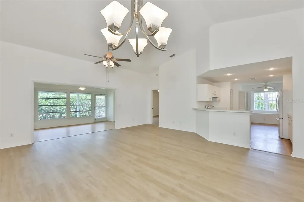 1001 Otter Mill Way Sun City Center FL 33573