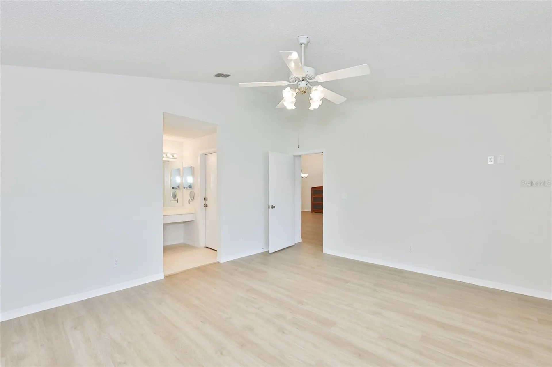 1001 Otter Mill Way Sun City Center FL 33573
