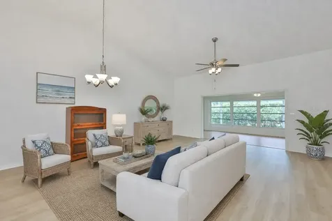 1001 Otter Mill Way Sun City Center FL 33573
