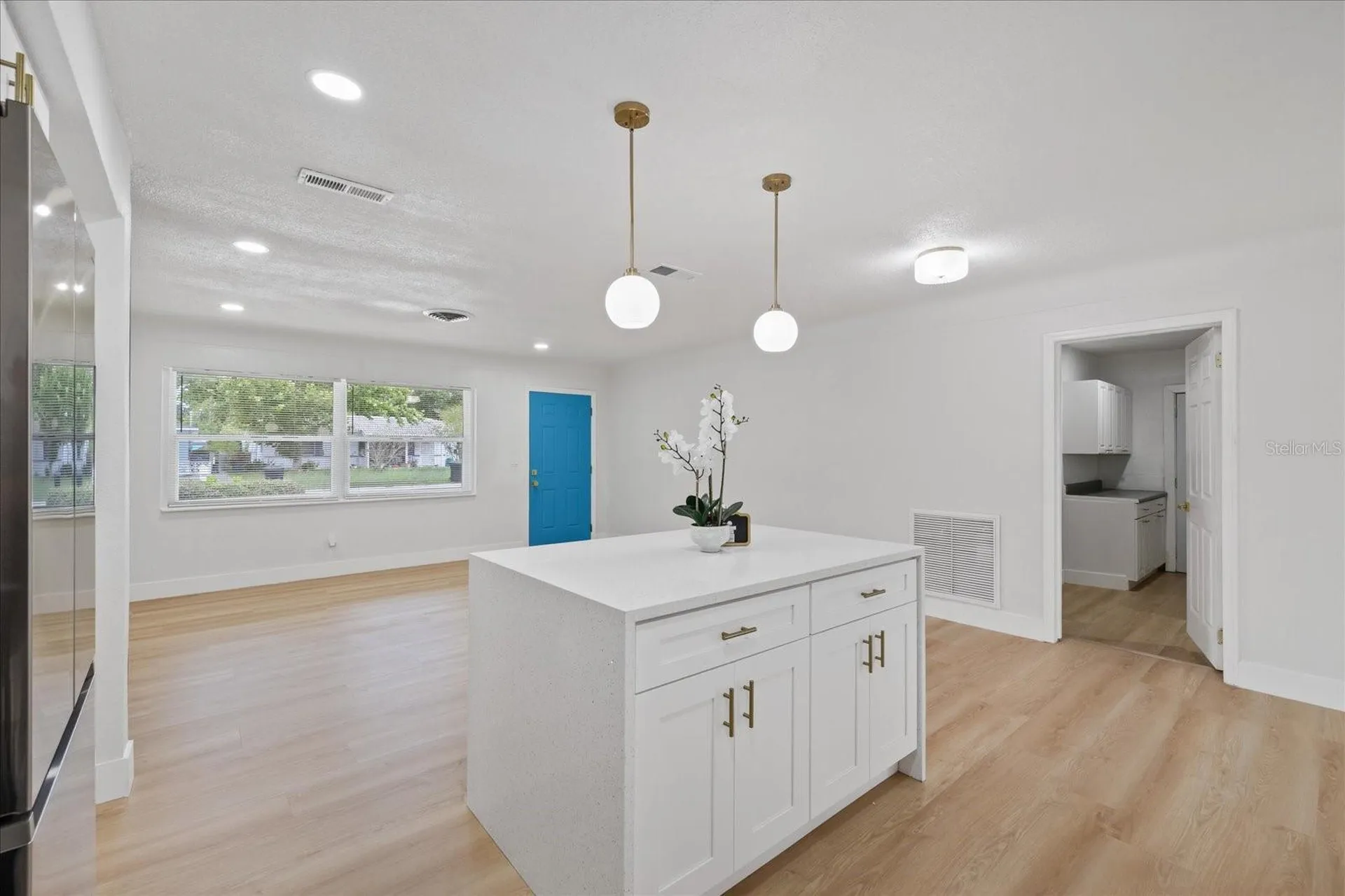 4347 16th Avenue N St Petersburg FL 33713