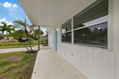 4347 16th Avenue N St Petersburg FL 33713