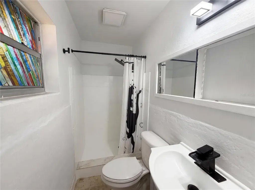 820 E Wisconsin Avenue Deland FL 32724