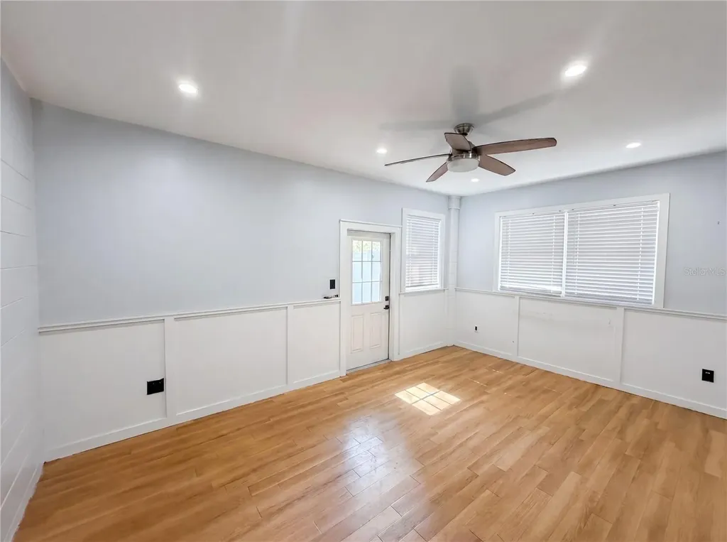 820 E Wisconsin Avenue Deland FL 32724