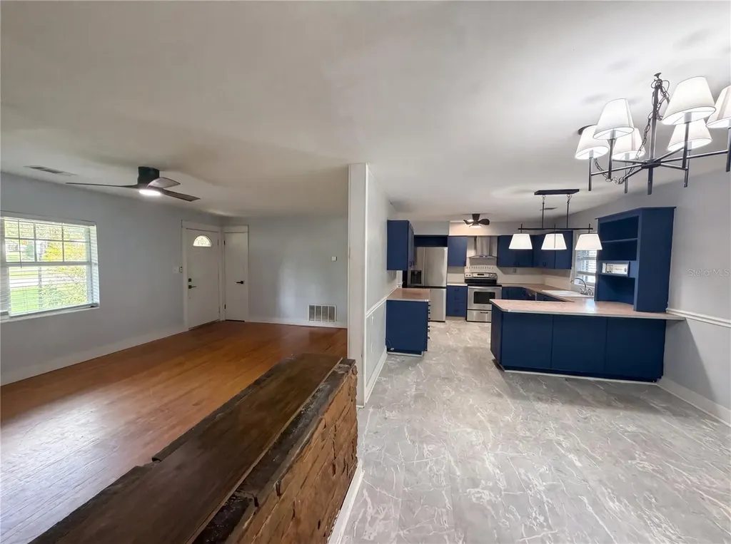 820 E Wisconsin Avenue Deland FL 32724