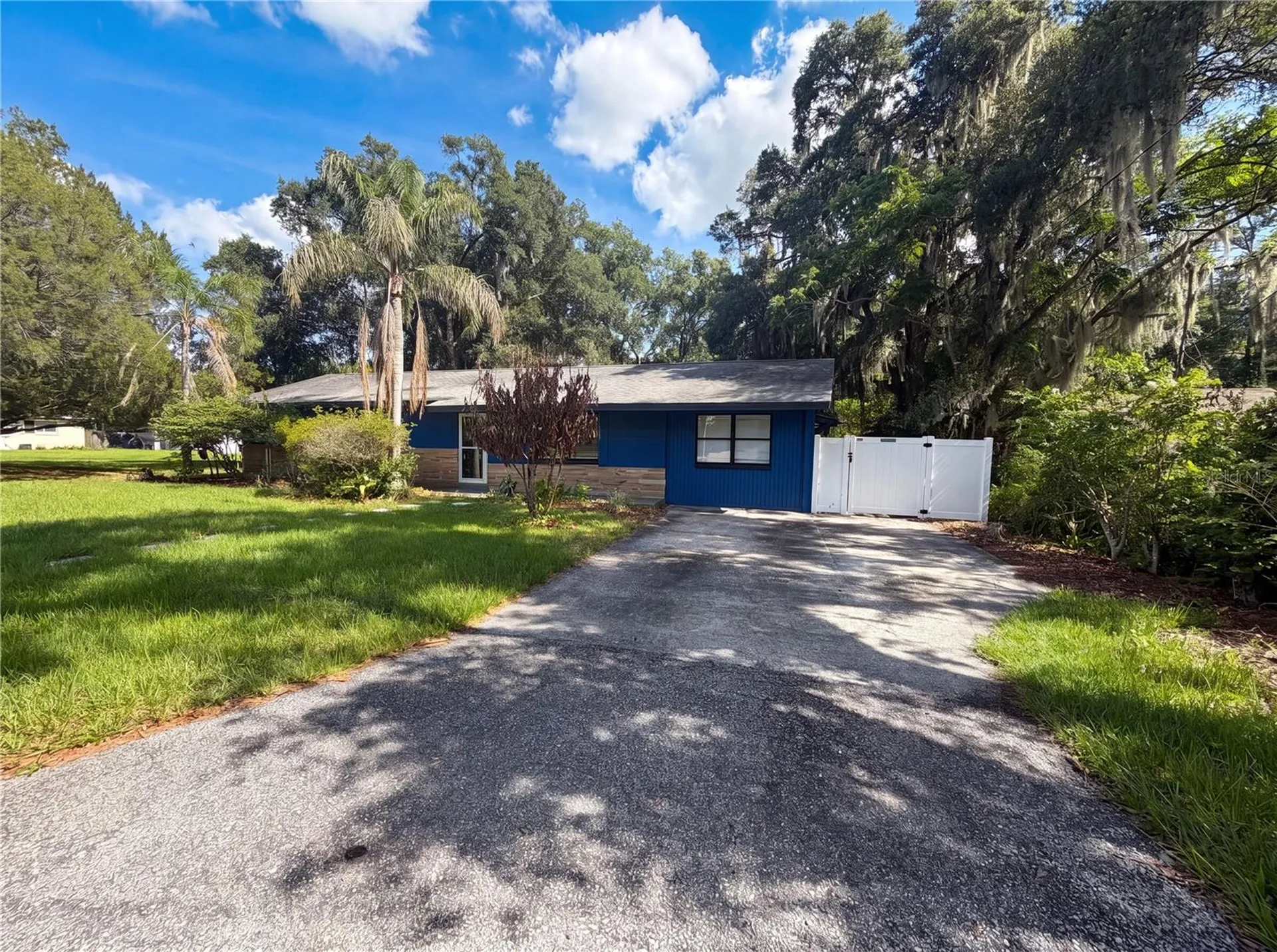820 E Wisconsin Avenue Deland FL 32724
