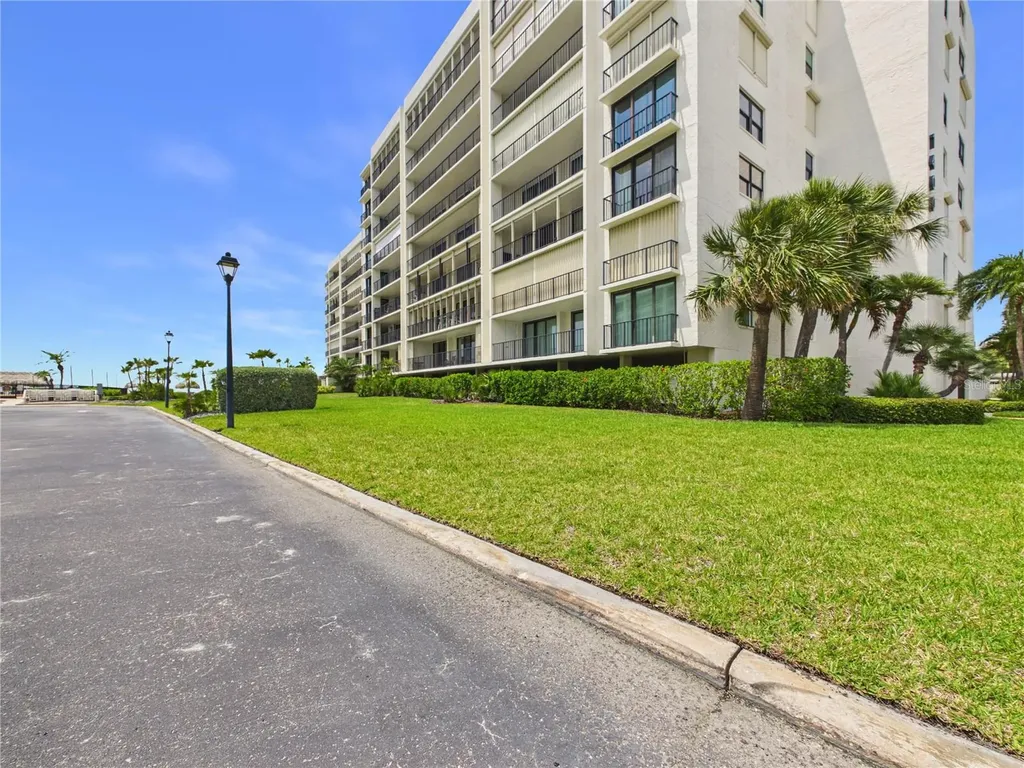 1400 Gulf Boulevard Clearwater Beach FL 33767