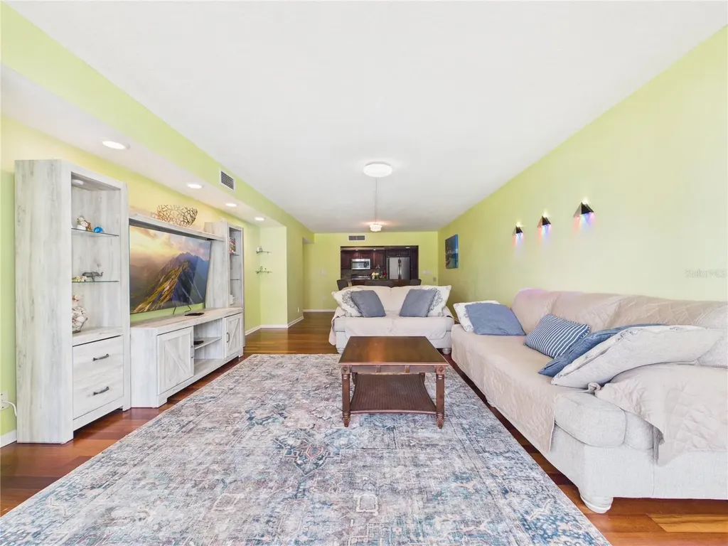 1400 Gulf Boulevard Clearwater Beach FL 33767