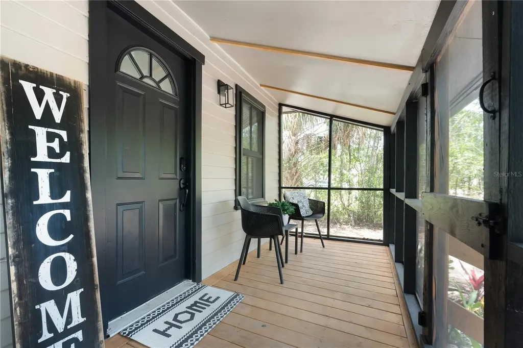 511 W Bartlett Street Deland FL 32720