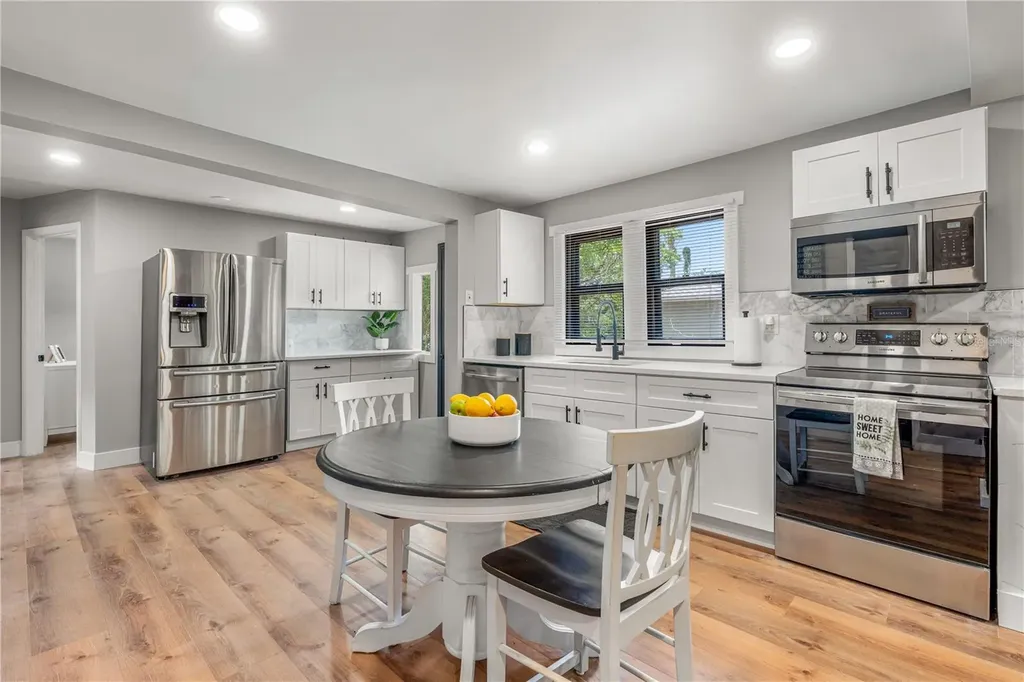 511 W Bartlett Street Deland FL 32720
