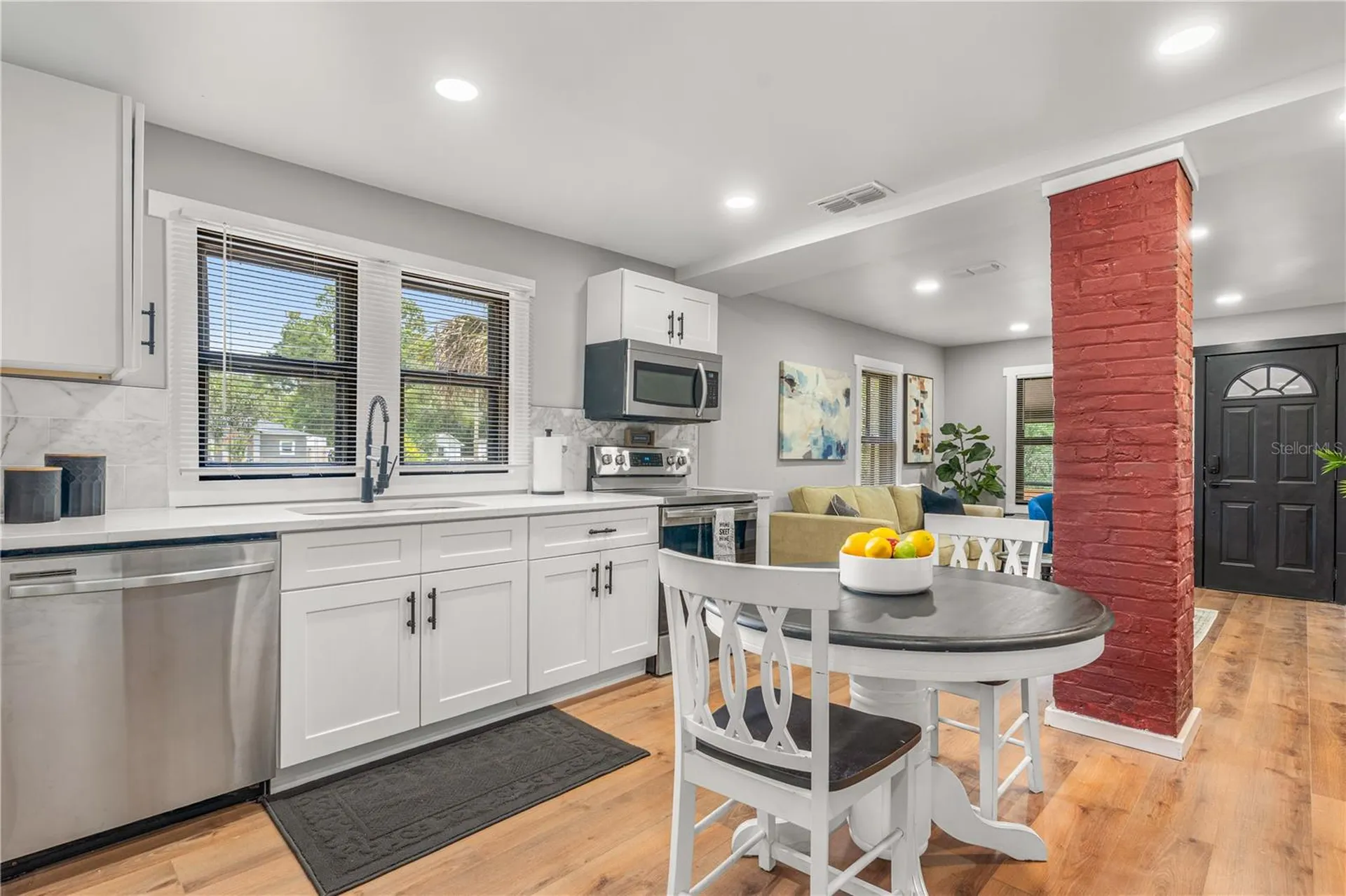 511 W Bartlett Street Deland FL 32720