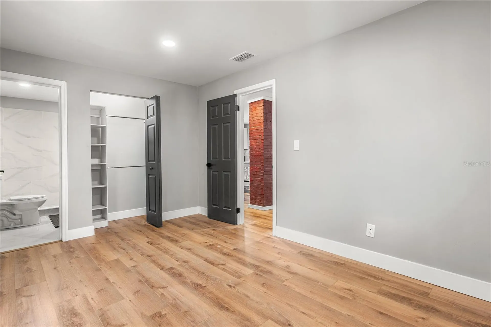 511 W Bartlett Street Deland FL 32720
