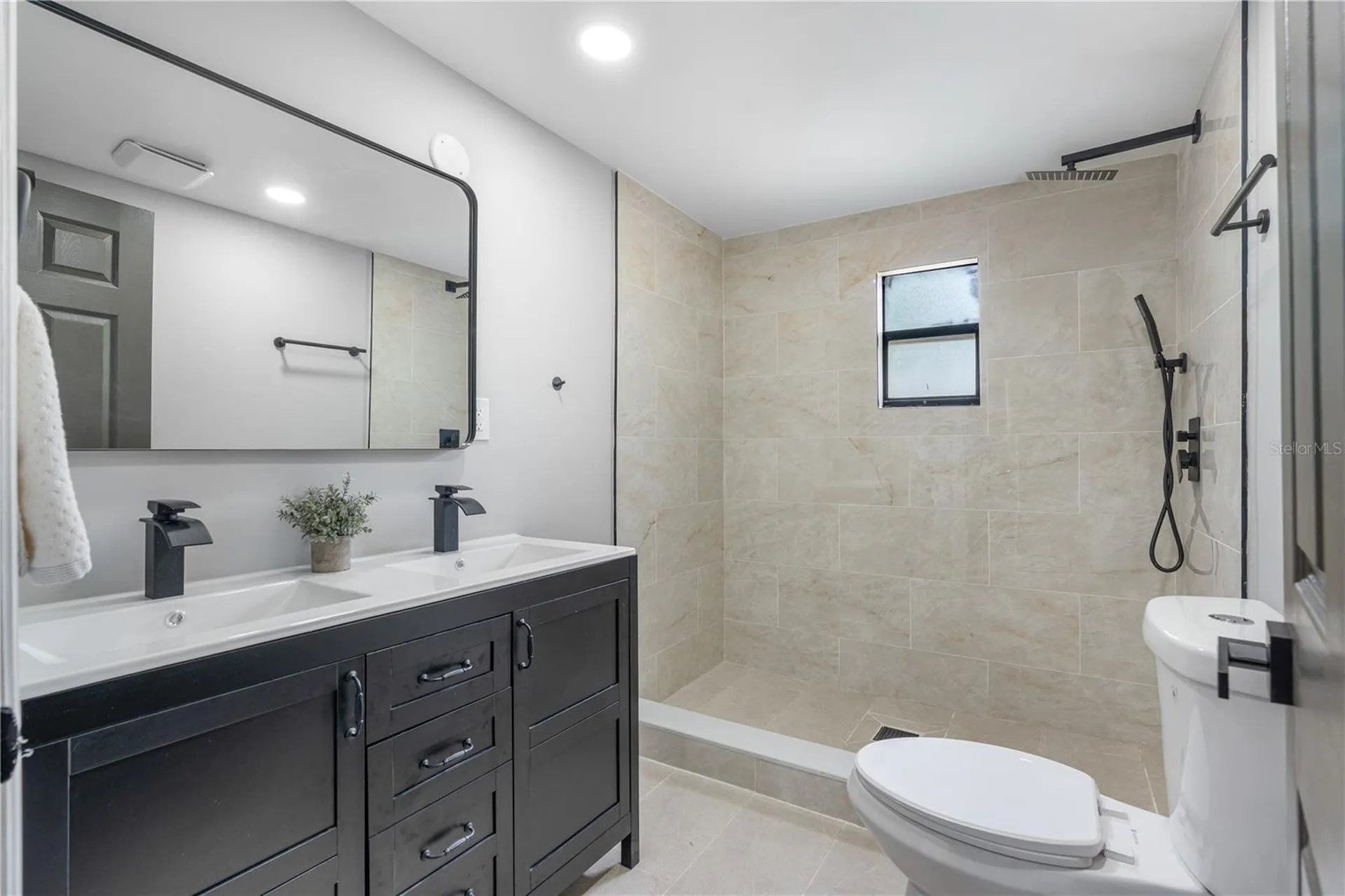 511 W Bartlett Street Deland FL 32720