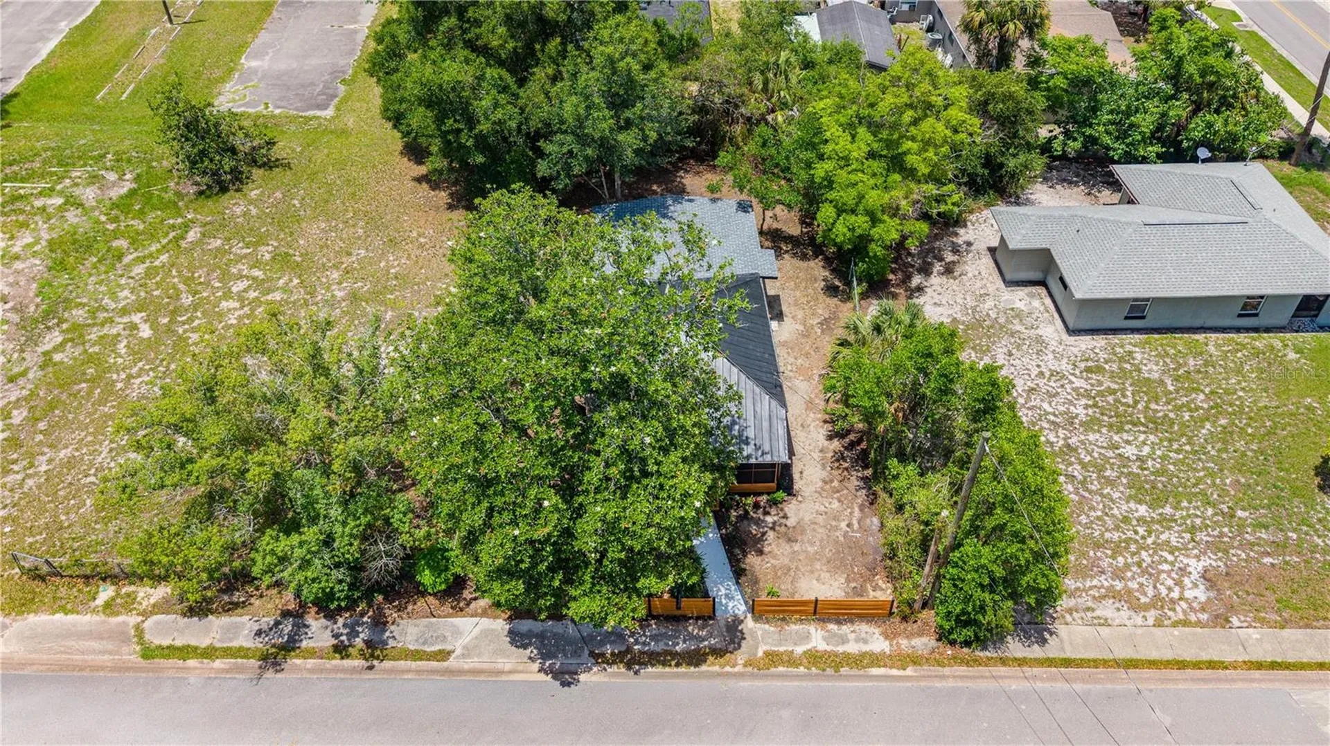 511 W Bartlett Street Deland FL 32720