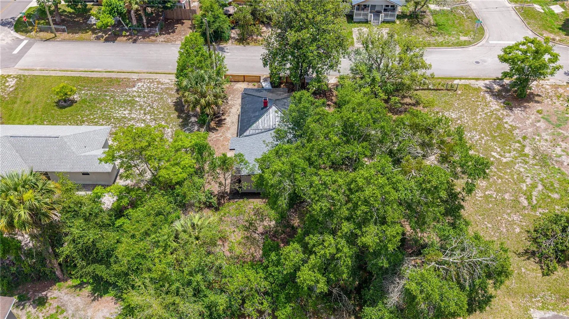 511 W Bartlett Street Deland FL 32720