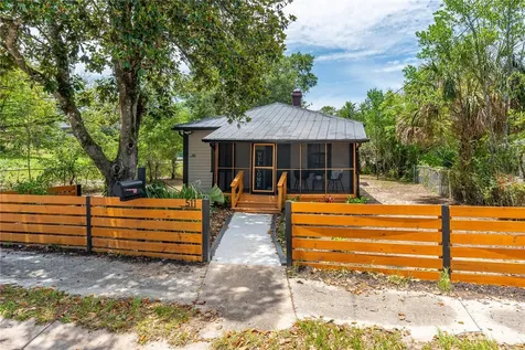 511 W Bartlett Street Deland FL 32720