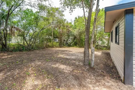 511 W Bartlett Street Deland FL 32720
