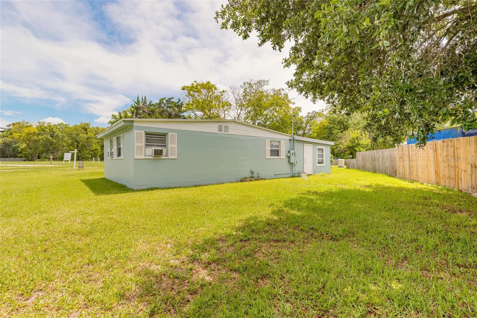 305 Elsie Avenue Daytona Beach FL 32117