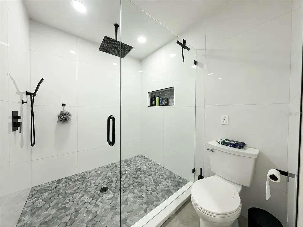 1446 Admiral Woodson Lane Clearwater FL 33755