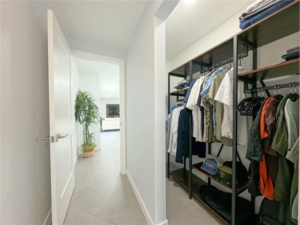 1446 Admiral Woodson Lane Clearwater FL 33755