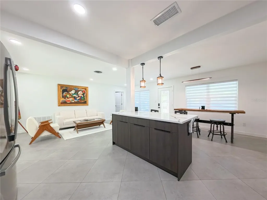 1446 Admiral Woodson Lane Clearwater FL 33755