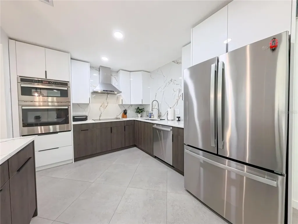 1446 Admiral Woodson Lane Clearwater FL 33755