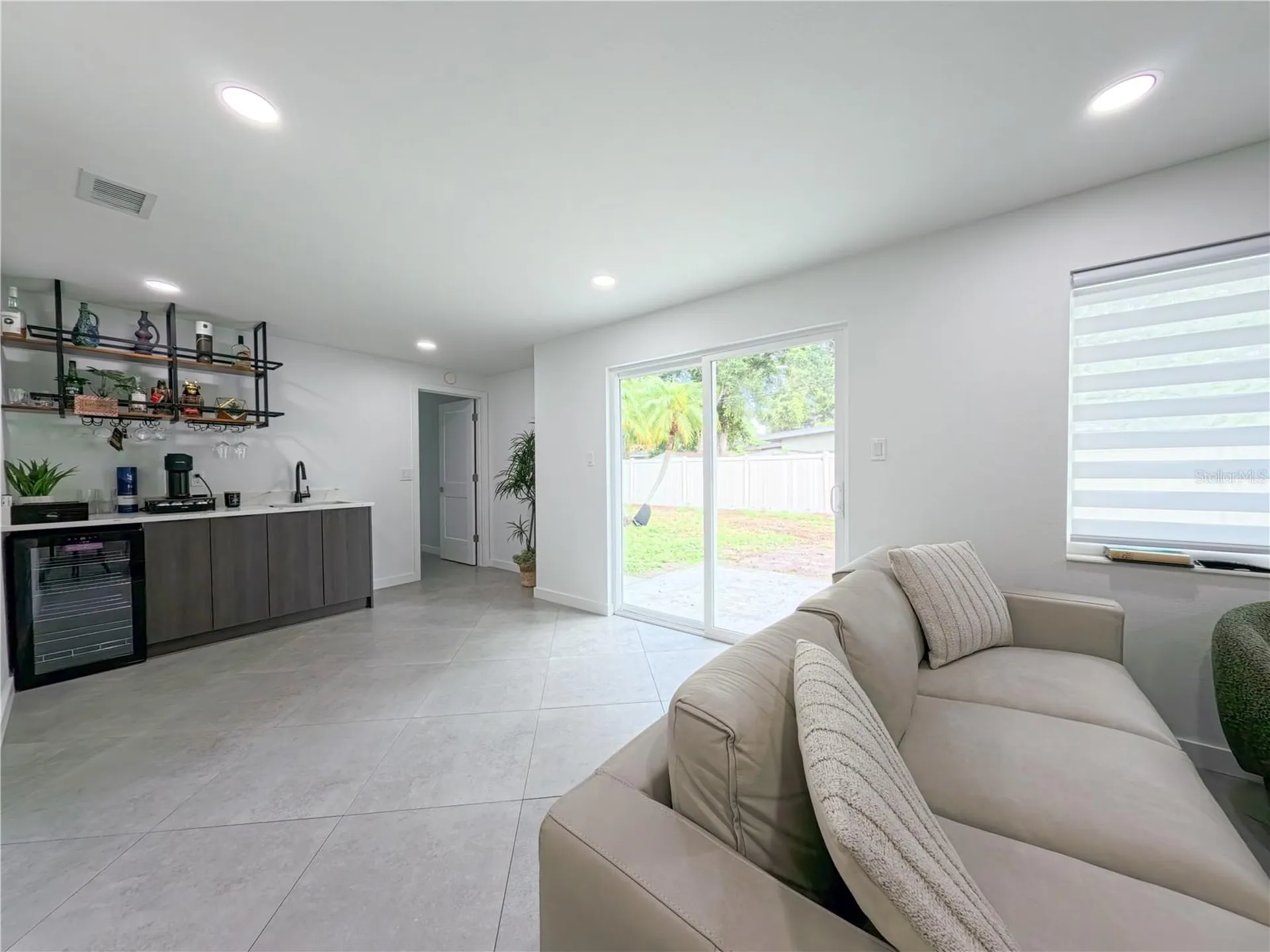 1446 Admiral Woodson Lane Clearwater FL 33755