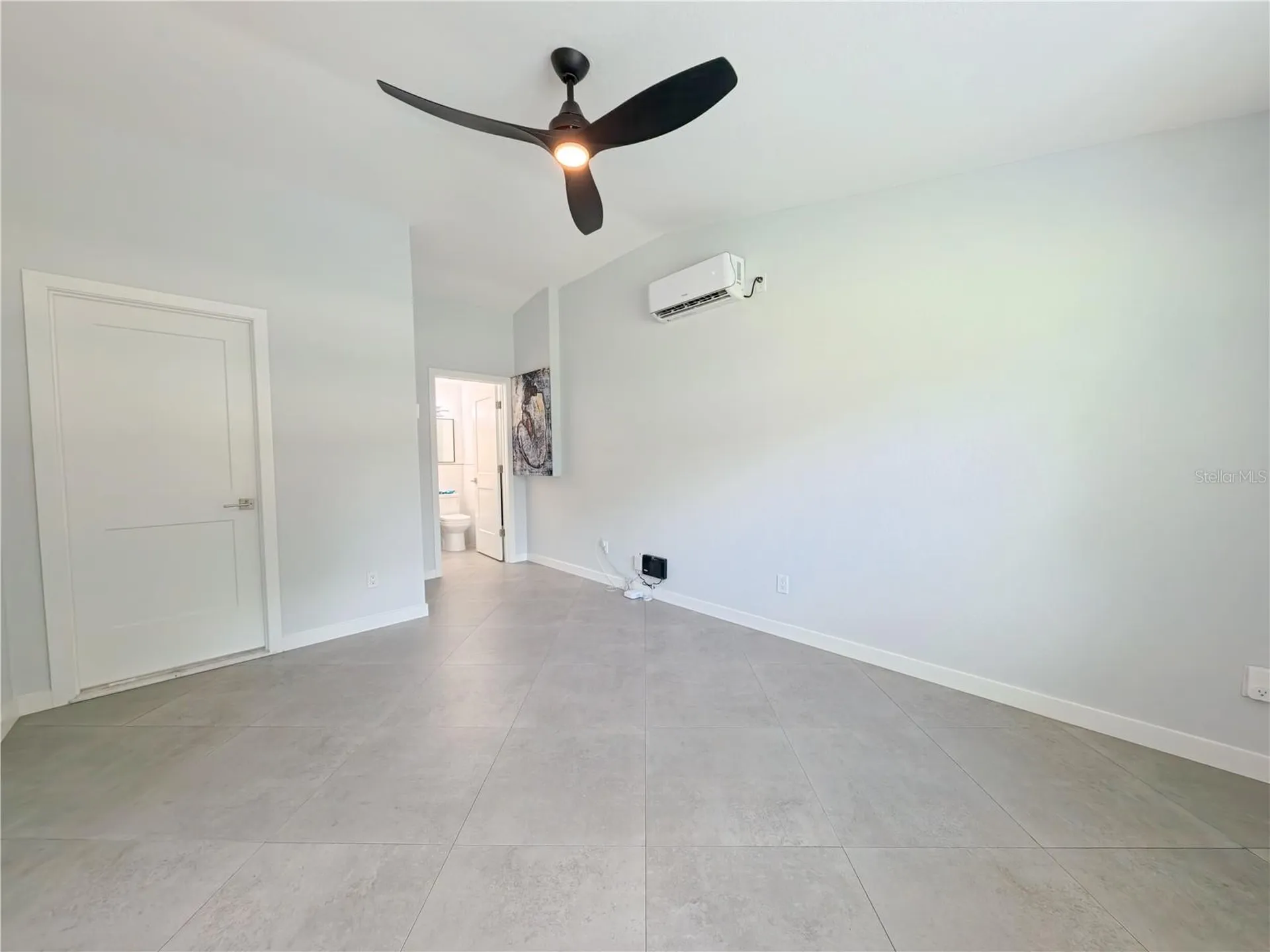 1446 Admiral Woodson Lane Clearwater FL 33755