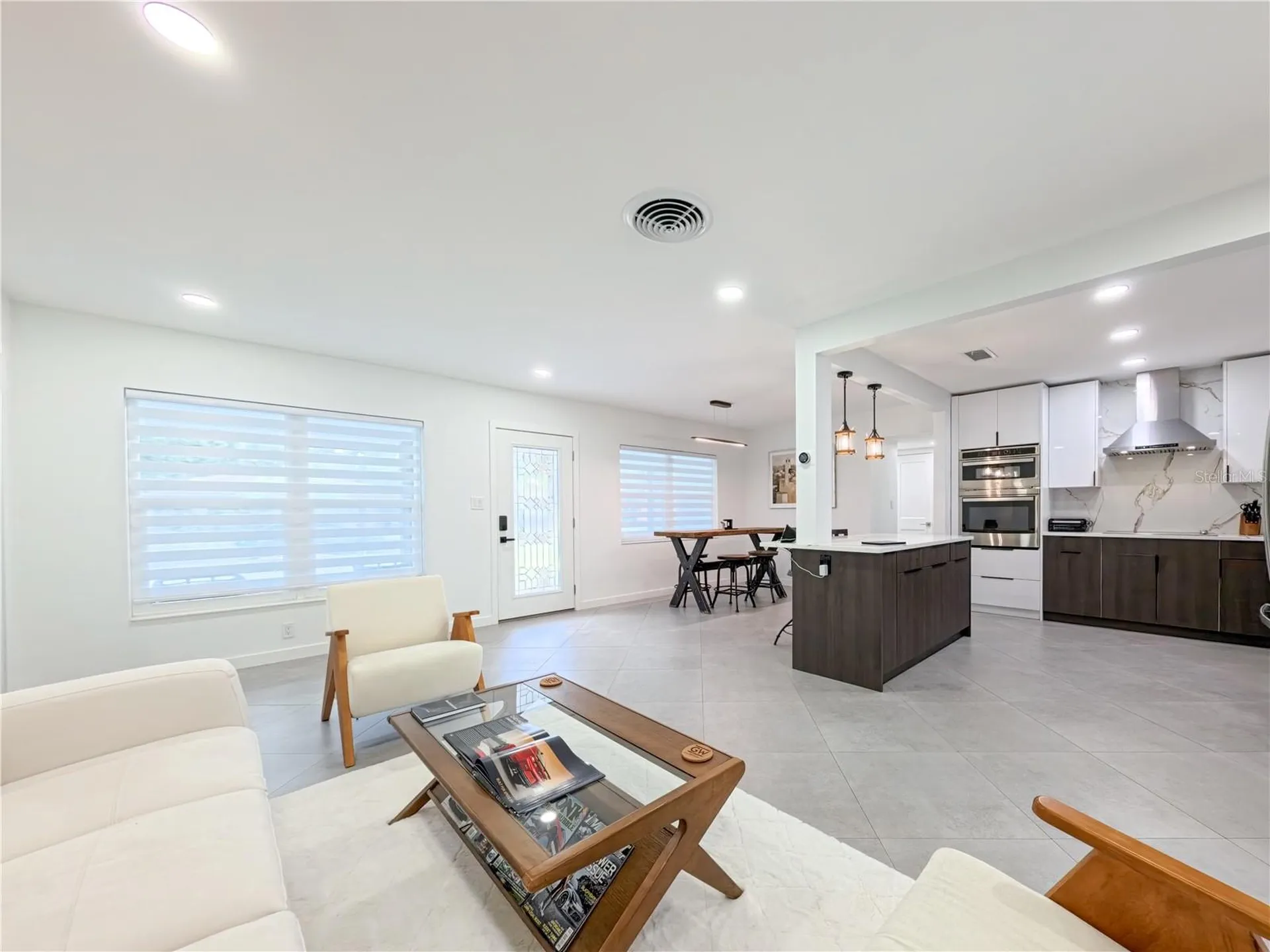 1446 Admiral Woodson Lane Clearwater FL 33755