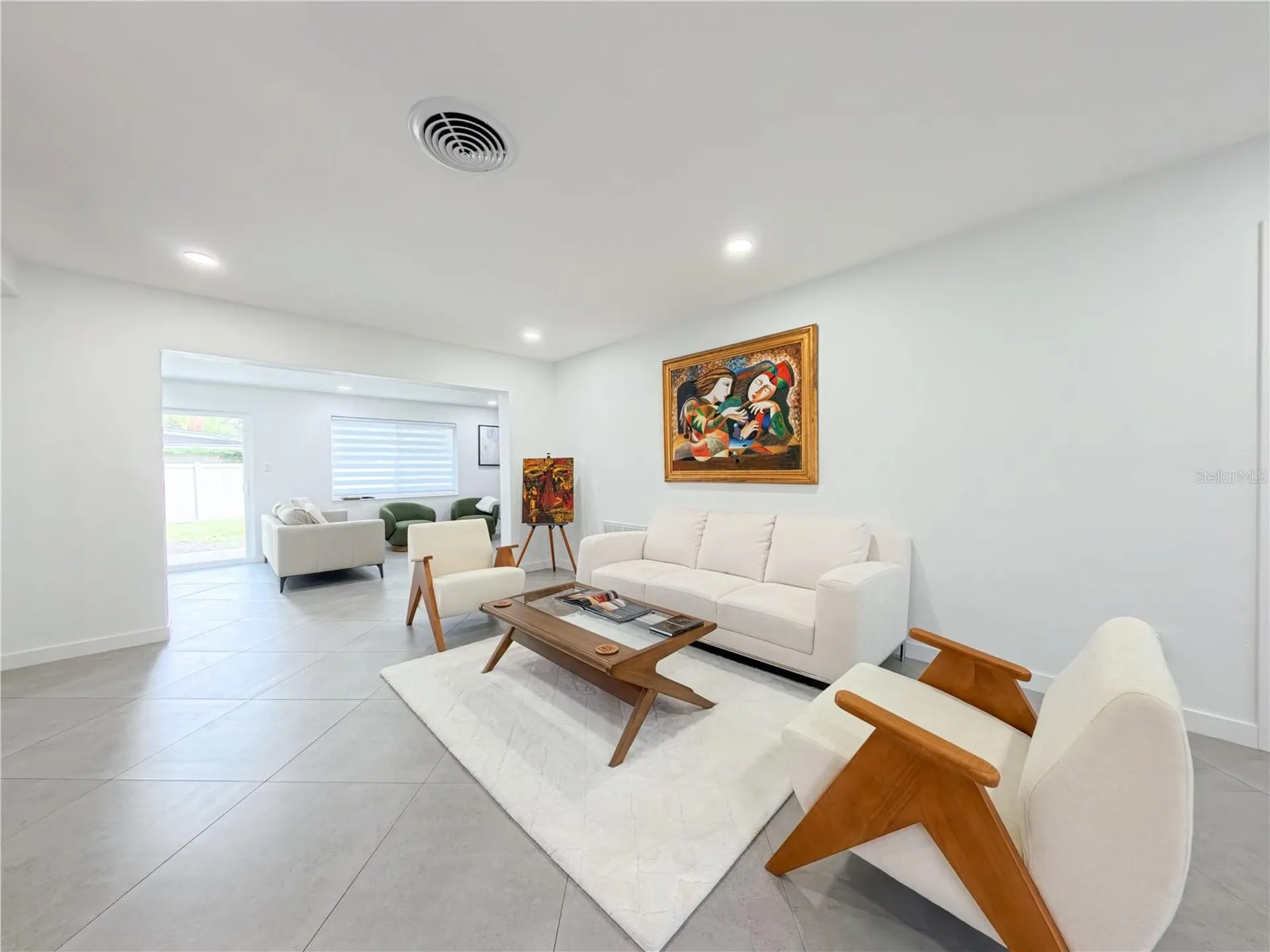 1446 Admiral Woodson Lane Clearwater FL 33755