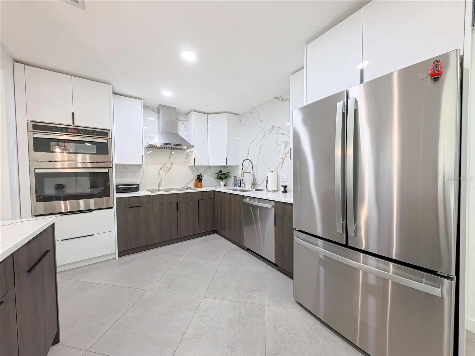 1446 Admiral Woodson Lane Clearwater FL 33755
