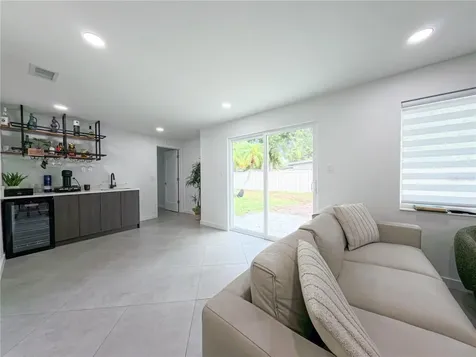 1446 Admiral Woodson Lane Clearwater FL 33755