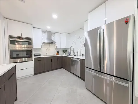 1446 Admiral Woodson Lane Clearwater FL 33755
