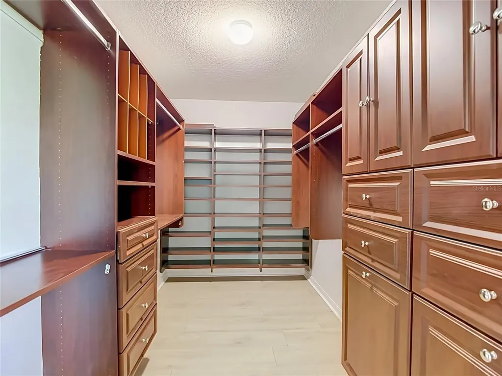 1113 Canyon Oaks Drive Brandon FL 33510