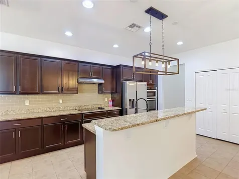 1113 Canyon Oaks Drive Brandon FL 33510