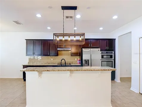 1113 Canyon Oaks Drive Brandon FL 33510