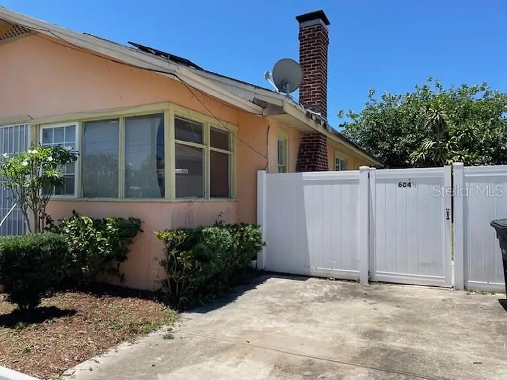 604 Alden Avenue Clearwater FL 33755