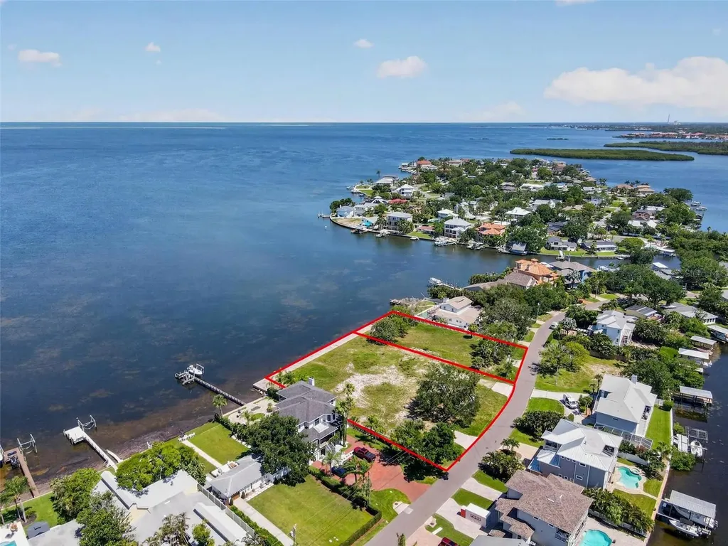 621 N Mayo Street Crystal Beach FL 34681