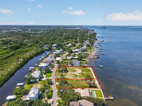 621 N Mayo Street Crystal Beach FL 34681