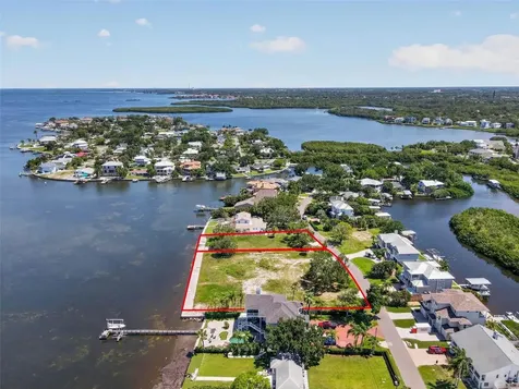 621 N Mayo Street Crystal Beach FL 34681