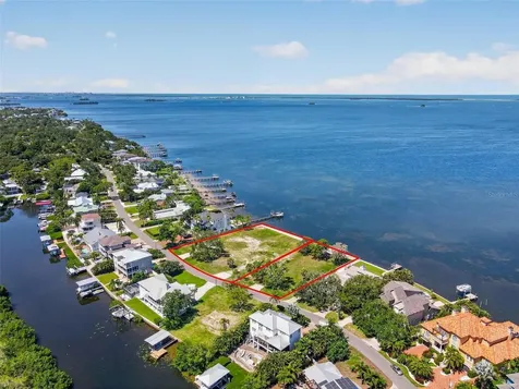 621 N Mayo Street Crystal Beach FL 34681