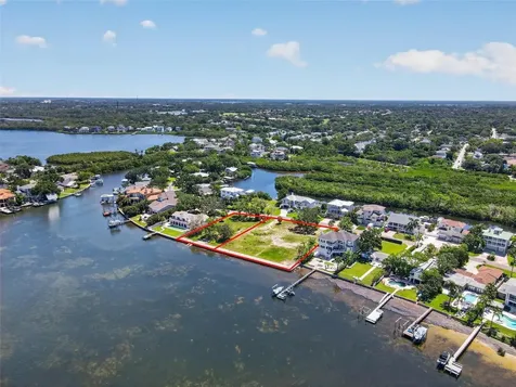 621 N Mayo Street Crystal Beach FL 34681