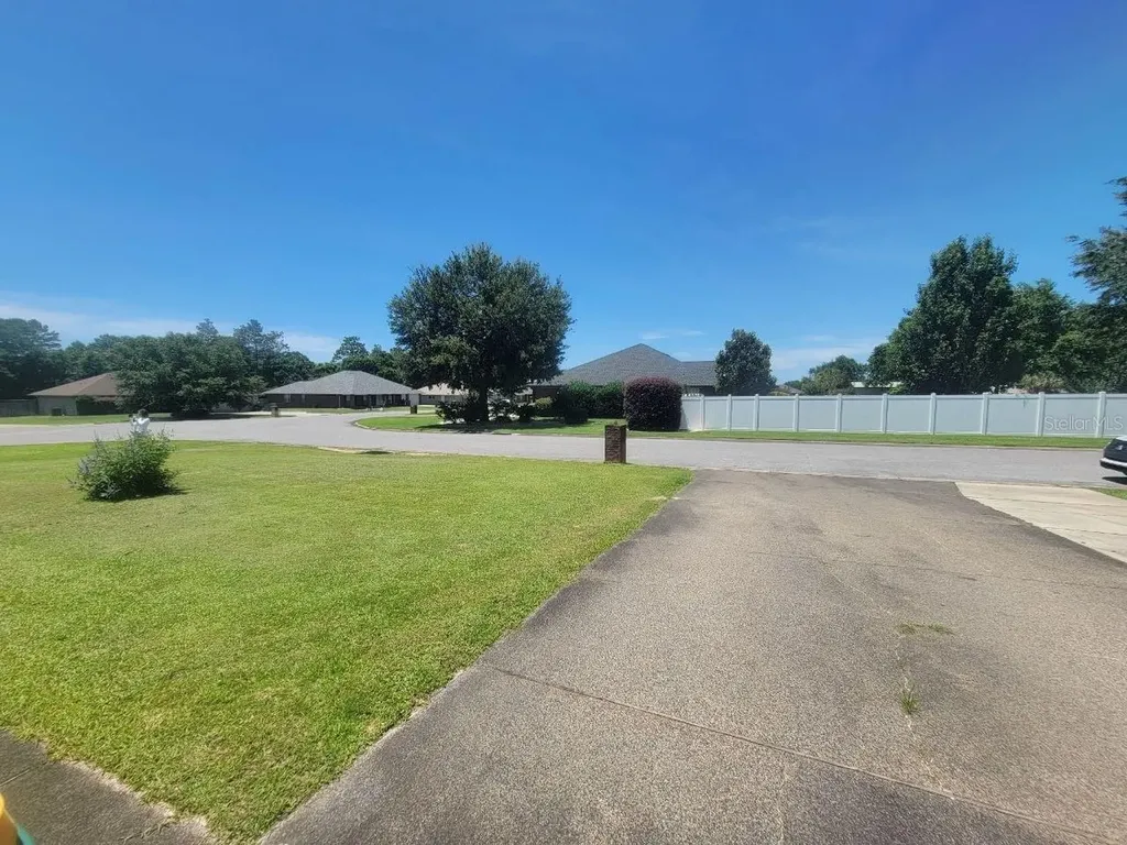 2382 Barberee Drive Crestview FL 32536