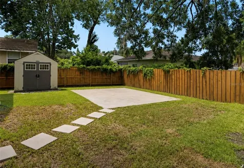 6908 N Lynn Avenue Tampa FL 33604