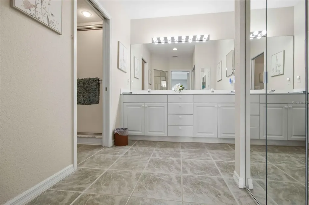 7325 Fountain Palm Circle Bradenton FL 34203