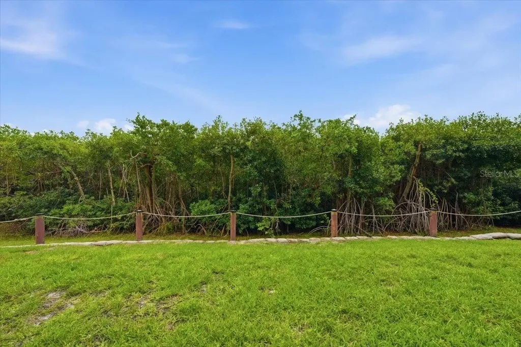 1332 Pasadena South Pasadena FL 33707
